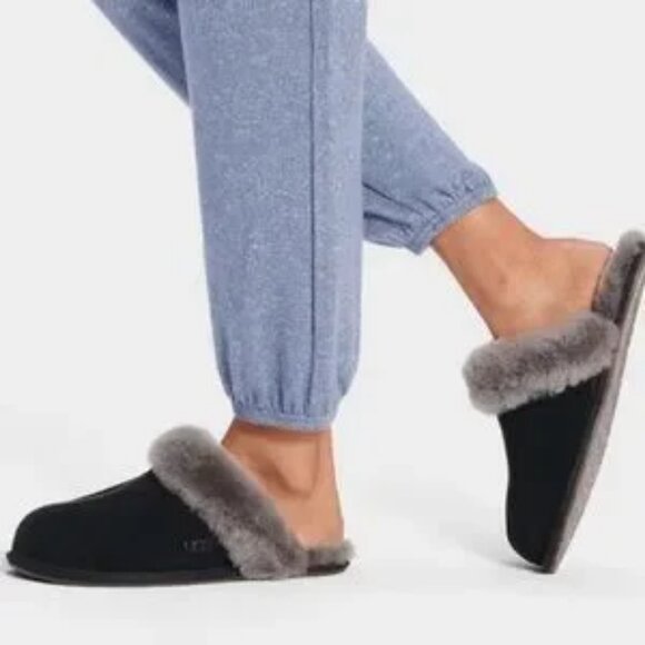 Womens Ugg Scuffette ll Black Gray Sheepskin Lined Slipper Mules 8 - Picture 1 of 7